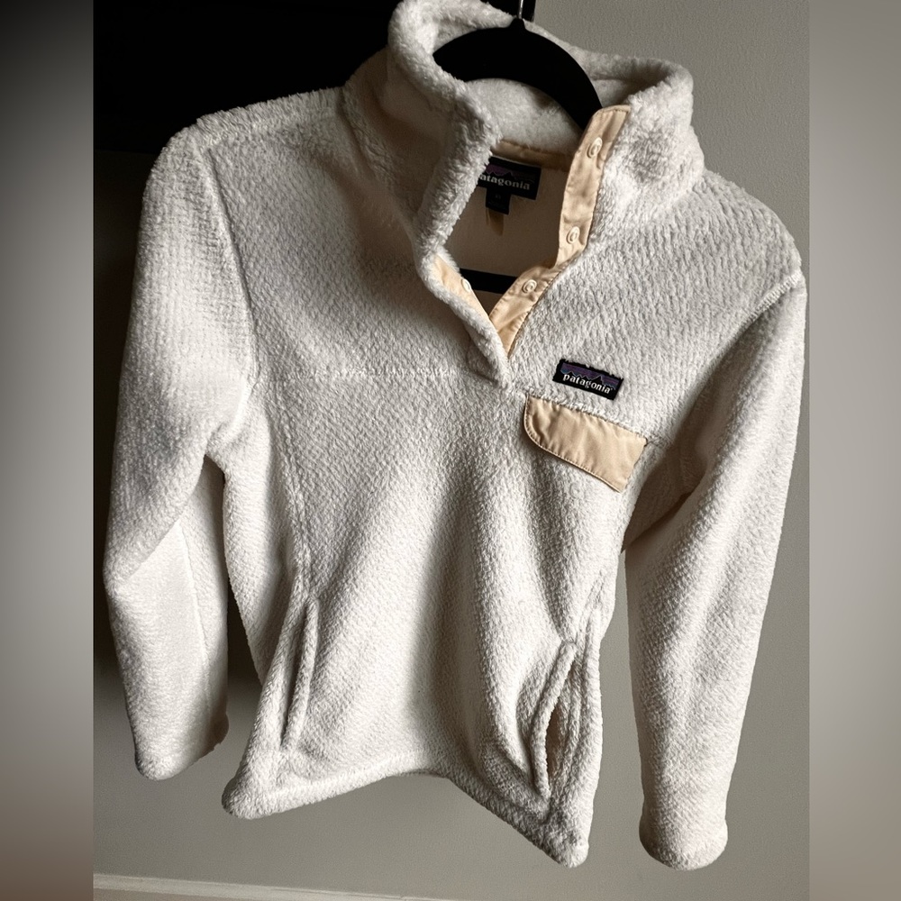 XS Patagonia fleece pullover with pockets